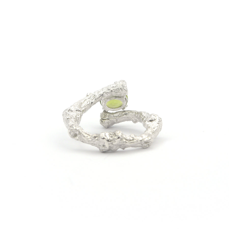 Forest's sign - peridot ring