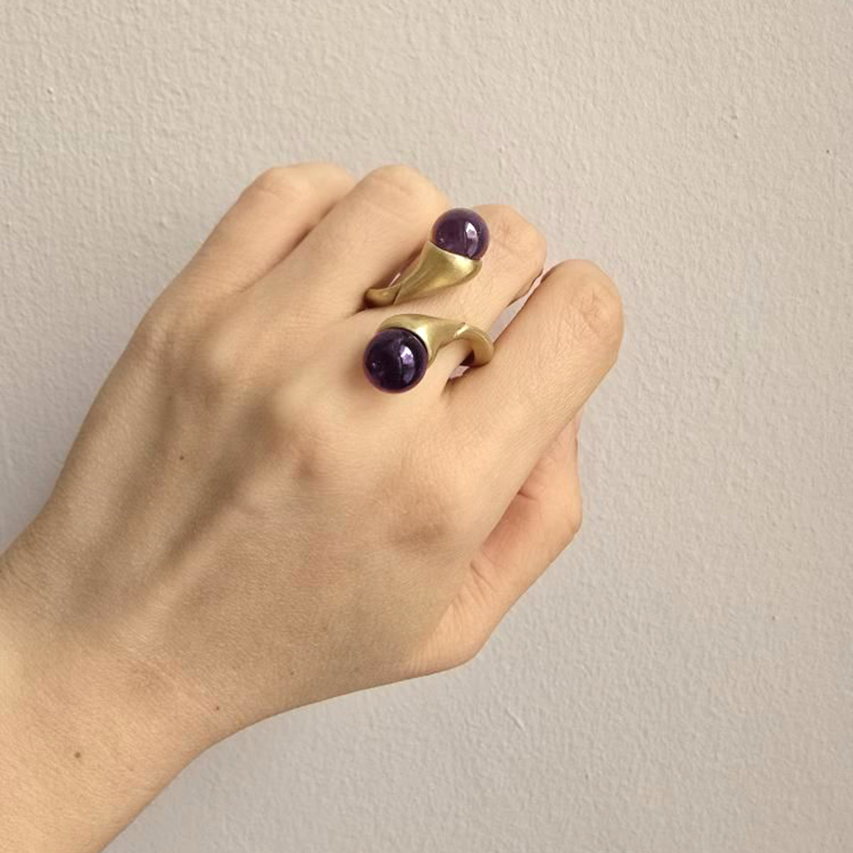 Anello Cones viola